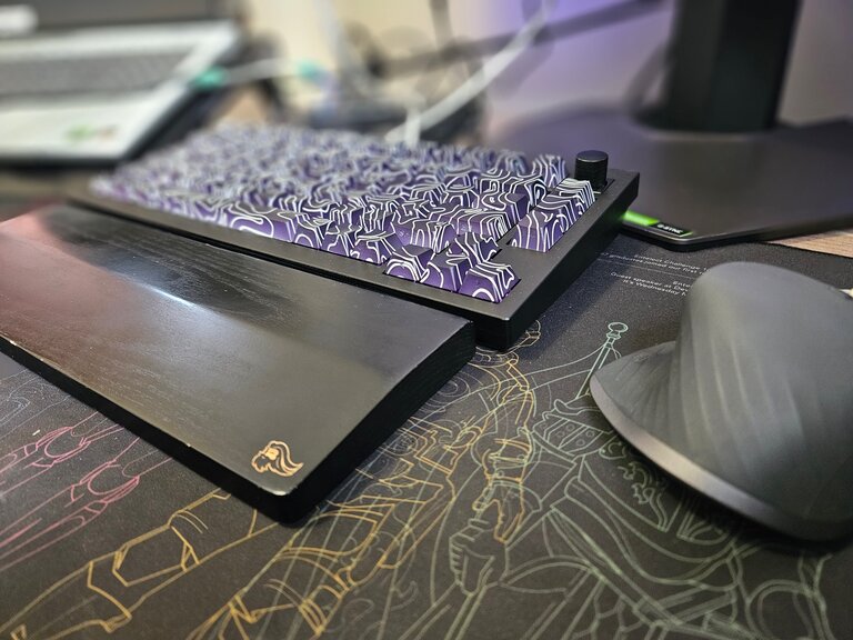 Pic of keyboard and mouse setup